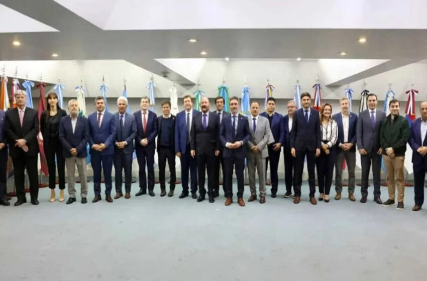 Los gobernadores vuelven a reunirse para llevar sus reclamos al gobierno de Milei