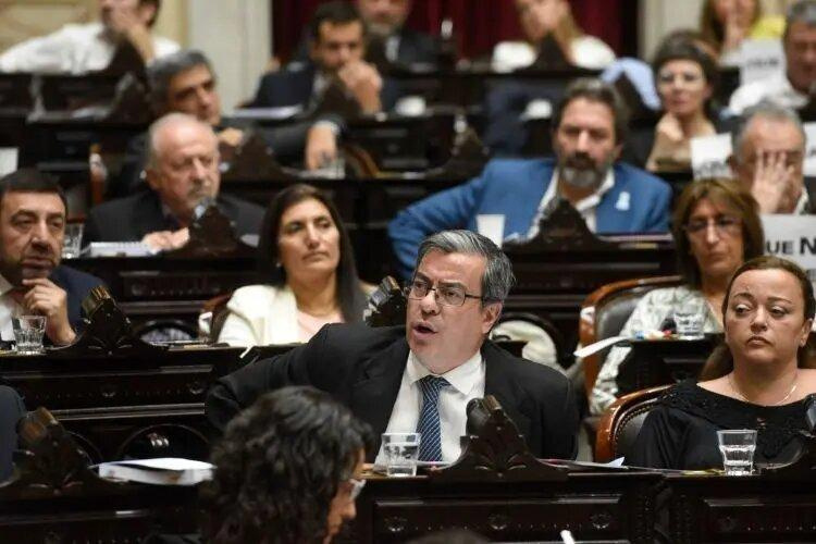Dura crítica de los diputados de Unión por la Patria al TOF 2 por el cerco a Cristina Kirchner