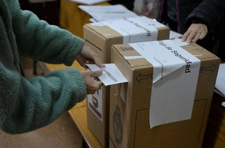 Elecciones 2025 en Santa Fe y Formosa: cerraron los comicios y se esperan los primeros resultados