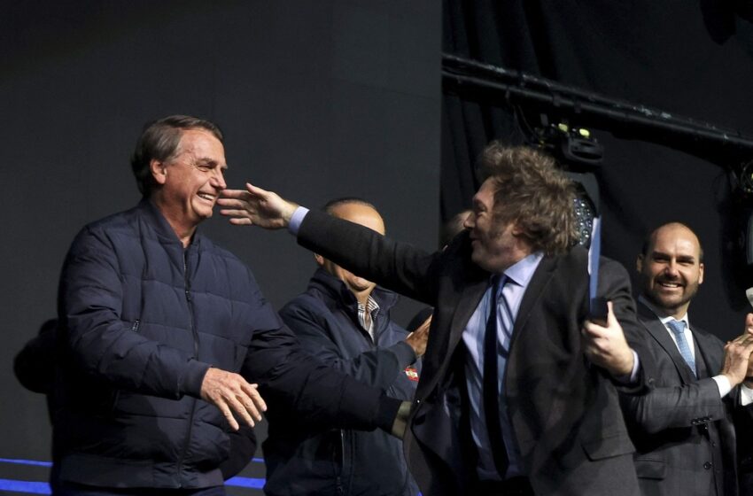  Jair Bolsonaro planeó pedir asilo al gobierno de Javier Milei