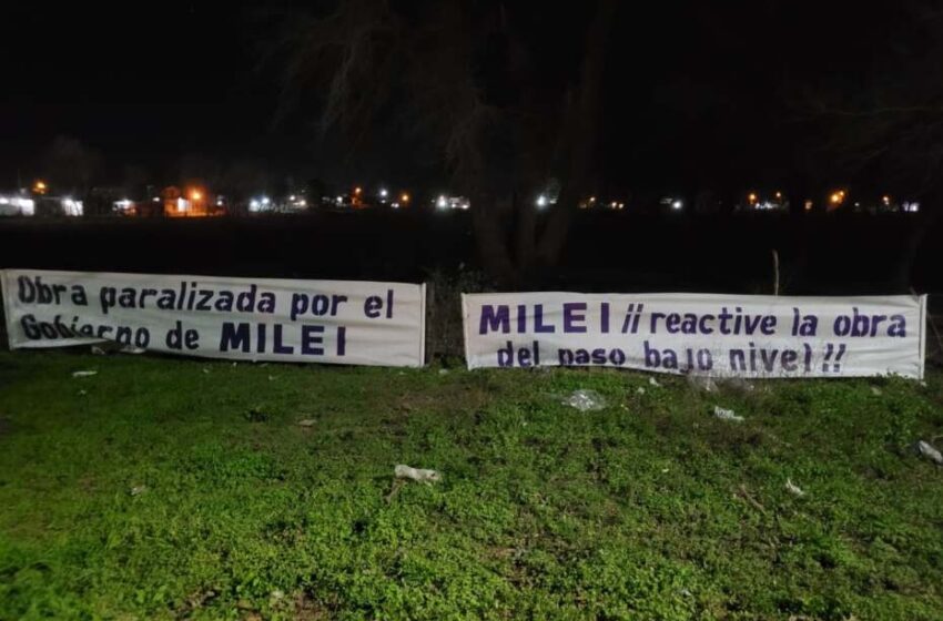 Javier Milei viaja a Junín y los vecinos lo esperan con un pedido urgente de obra pública