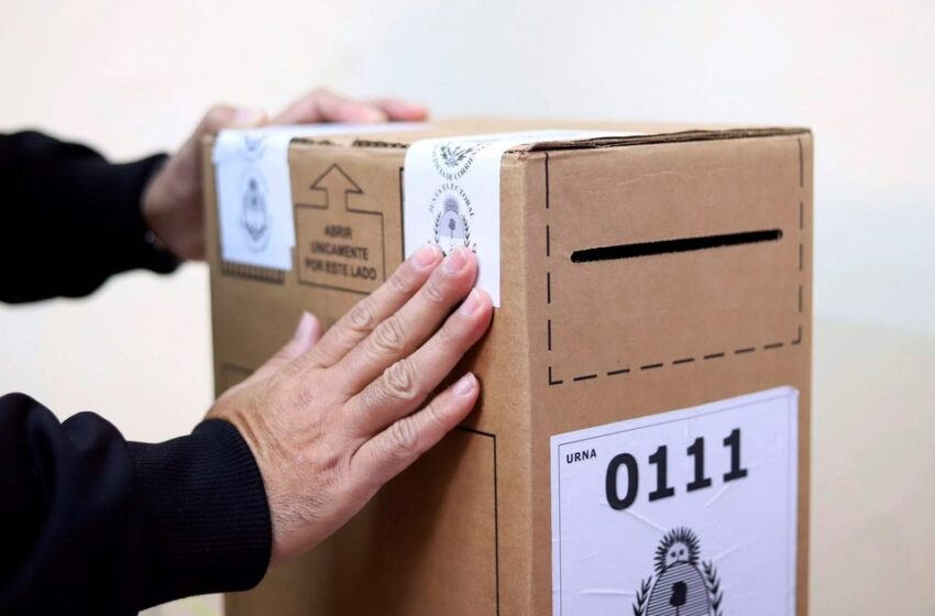 Elecciones legislativas 2025 hoy: el voto de los candidatos, las declaraciones y los resultados