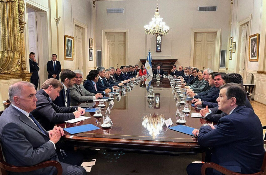  La acotada convocatoria de Milei a los gobernadores