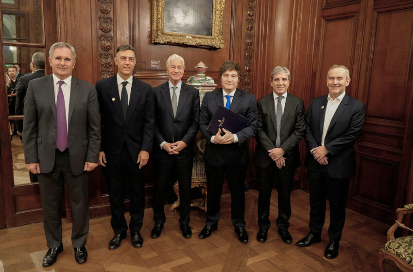  El gabinete del JP Morgan: los 7 funcionarios de Milei con pasado en el poderoso banco