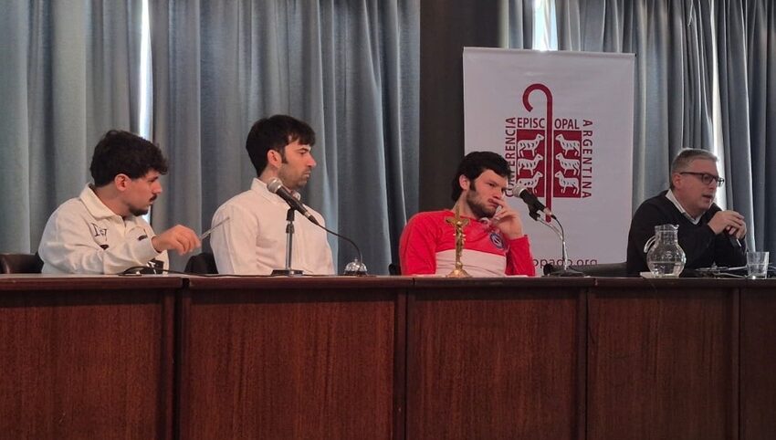  Diálogo sobre nuevas culturas digitales y su incidencia en lo social 